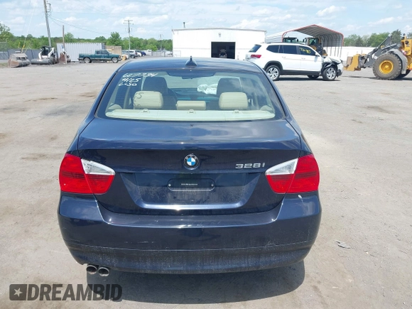 2007 BMW 3 Series 328i with VIN WBAVA33577KX82272, listed as a IAAI auction lot 42175352 with 194,774 mi miles and . Bid and sale history available at DreamBid. Image 16.