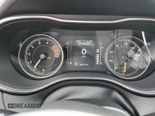 2019 Jeep Cherokee Latitude with VIN 1C4PJLCX9KD129940, listed as a Copart auction lot 49899125 with 48,175 mi miles and Salvage title. Bid and sale history available at DreamBid. Image 9.