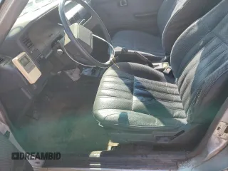 1987 Toyota Corolla с VIN JT2AE82E9H3449662, выставлен на аукционе Copart как лот 45969055 с пробегом 204 721 миль миль и Чистый • Clean title. История ставок и продаж доступна на DreamBid. Изображение 7.