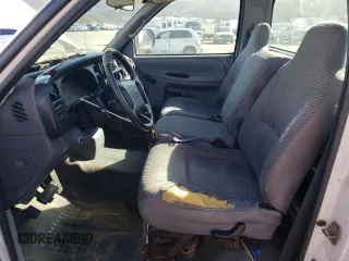2000 Dodge Ram 2500 with VIN 3B7KC26Z6YM231298, listed as a Copart auction lot 86166324 with 192,134 mi miles and Clean Title. Bid and sale history available at carsss.com. Image 7.