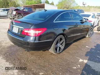 2011 Mercedes-Benz E-Class E 350 with VIN WDDKJ5GB0BF097376, listed as a IAAI auction lot 42050801 with 123,088 mi miles. Bid and sale history available at carsss.com. Image 4.