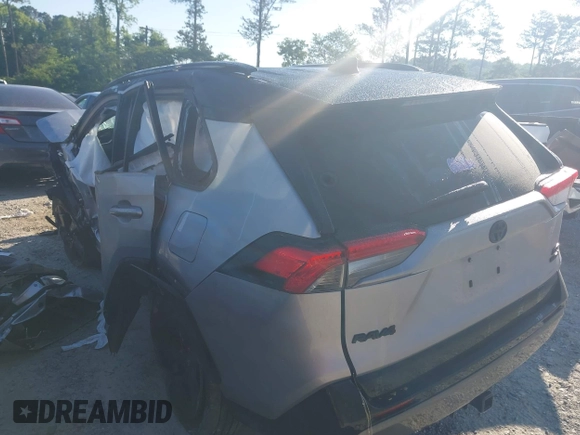 2021 Toyota RAV4 Hybrid XSE с VIN 4T3E6RFV3MU055183, выставлен на аукционе IAAI как лот 42175980 с пробегом Не указан миль и . История ставок и продаж доступна на DreamBid. Изображение 3.