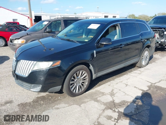 2010 Lincoln MKT with VIN 2LMHJ5AR9ABJ12211, listed as a IAAI auction lot 41766668 with 161,057 mi miles. Bid and sale history available at carsss.com. Image 2.