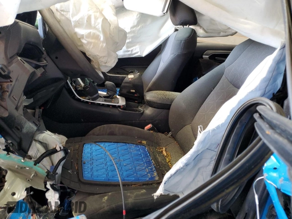 2019 Toyota RAV4 XLE with VIN 2T3P1RFV5KC009781, listed as a Copart auction lot 52262715 with Not Provided miles and Salvage Title. Bid and sale history available at DreamBid. Image 7.