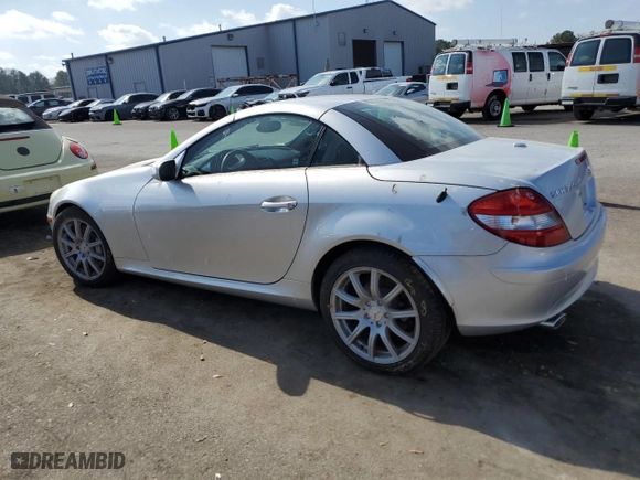 2006 Mercedes-Benz SLK-Class 3.5L with VIN WDBWK56F56F100161, listed as a Copart auction lot 44066365 with 24,960 mi miles and Salvage Title. Bid and sale history available at carsss.com. Image 2.