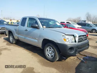 2008 Toyota Tacoma z VIN 5TETX22N68Z586504, wystawiony jako IAAI lot #41782869 z przebiegiem 100 784 mil mil oraz . Historia ofert i sprzedaży dostępna na DreamBid. Obrazek 1.