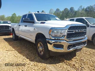 2022 Ram 2500 Tradesman z VIN 3C6UR5HL0NG202656, wystawiony jako IAAI lot #41975177 z przebiegiem 106 185 mil mil oraz . Historia ofert i sprzedaży dostępna na DreamBid. Obrazek 1.