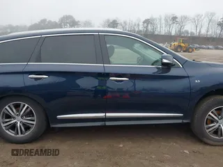 2020 Infiniti QX60 Pure z VIN 5N1DL0MM0LC515634, wystawiony jako IAAI lot #41904883 z przebiegiem 26 722 mil mil oraz . Historia ofert i sprzedaży dostępna na DreamBid. Obrazek 13.