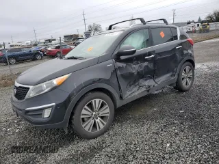 2016 Kia Sportage EX with VIN KNDPCCACXG7804758, listed as a Copart auction lot 82839624 with Not Provided miles and Salvage Title. Bid and sale history available at carsss.com. Image 1.