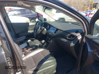 2017 Buick Encore Essence with VIN KL4CJGSB8HB107969, listed as a IAAI auction lot 41835925 with 181,103 mi miles. Bid and sale history available at carsss.com. Image 5.