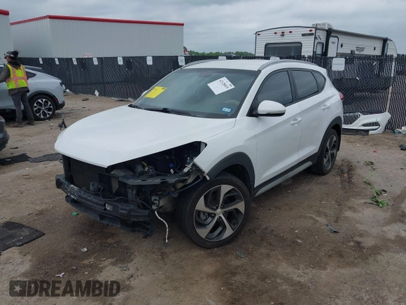 2017 Hyundai Tucson Sport z VIN KM8J33A24HU373555, wystawiony jako IAAI lot #42128819 z przebiegiem 114 084 mil mil oraz . Historia ofert i sprzedaży dostępna na DreamBid. Obrazek 2.