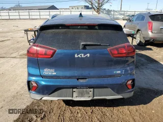 2022 Kia Niro LXS with VIN KNDCB3LC1N5532916, listed as a Copart auction lot 42353255 with 0 mi miles and Salvage Title. Bid and sale history available at carsss.com. Image 6.