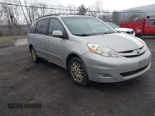 2007 Toyota Sienna XLE z VIN 5TDBK22CX7S007888, wystawiony jako IAAI lot #41927803 z przebiegiem 240 752 mil mil oraz . Historia ofert i sprzedaży dostępna na DreamBid. Obrazek 1.