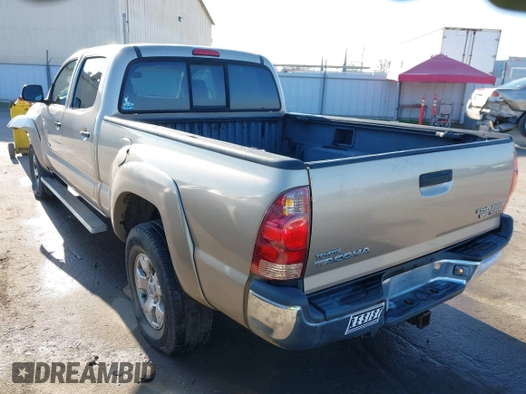 2005 Toyota Tacoma PreRunner with VIN 3TMKU72N55M003169, listed as a IAAI auction lot 41337937 with 142,474 mi miles. Bid and sale history available at carsss.com. Image 3.