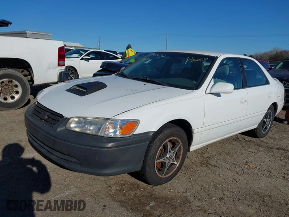 2001 Toyota Camry CE with VIN 4T1BG28KX1U784196, listed as a IAAI auction lot 41830050 with 187,423 mi miles. Bid and sale history available at carsss.com. Image 2.