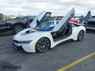 2015 BMW i8 with VIN WBY2Z2C51FV392661, listed as a IAAI auction lot 38409147 with 79,082 mi miles. Bid and sale history available at carsss.com. Image 17.
