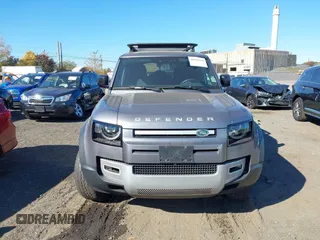 2022 Land Rover Defender S z VIN SALEJ7RX4N2097686, wystawiony jako IAAI lot #40668510 z przebiegiem 55 966 mil mil oraz . Historia ofert i sprzedaży dostępna na DreamBid. Obrazek 12.
