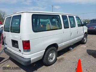 2006 Ford Econoline Wagon XL with VIN 1FMRE11WX6DA34316, listed as a IAAI auction lot 42035725 with 235,638 mi miles. Bid and sale history available at carsss.com. Image 4.