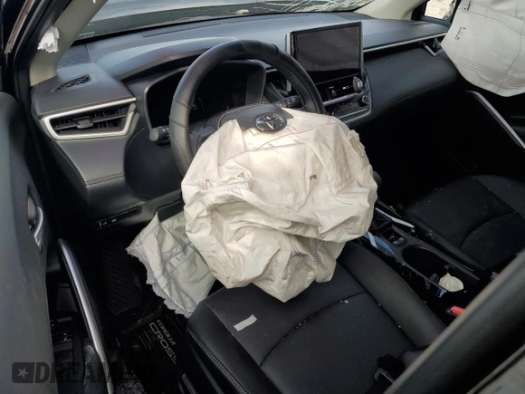 2024 Toyota Corolla Cross XLE with VIN 7MUEAABG2RV108218, listed as a Copart auction lot 54433915 with 7,091 mi miles and Salvage title. Bid and sale history available at DreamBid. Image 8.