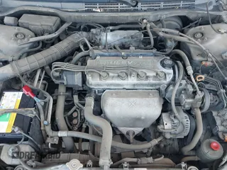 1998 Honda Accord EX z VIN 1HGCG6679WA267142, wystawiony jako IAAI lot #42146608 z przebiegiem 233 512 mil mil oraz . Historia ofert i sprzedaży dostępna na DreamBid. Obrazek 10.