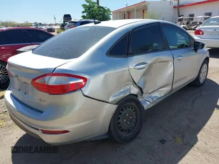 2015 Ford Fiesta S с VIN 3FADP4AJXFM190851, выставлен на аукционе IAAI как лот 42139415 с пробегом 112 733 миль миль и . История ставок и продаж доступна на DreamBid. Изображение 4.