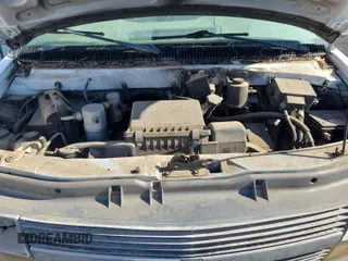 2000 Chevrolet Astro Cargo z VIN 1GCDM19W4YB196124, wystawiony jako IAAI lot #42422428 z przebiegiem 200 414 mil mil oraz . Historia ofert i sprzedaży dostępna na DreamBid. Obrazek 17.