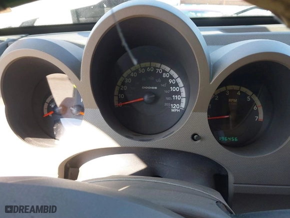 2009 Dodge Nitro SE with VIN 1D8GT28K99W513413, listed as a IAAI auction lot 39462494 with 196,456 mi miles. Bid and sale history available at carsss.com. Image 7.