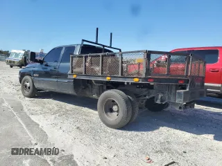 2001 Dodge Ram 3500 with VIN 1B7MC336X1J590276, listed as a Copart auction lot 84184234 with 384,928 mi miles and Salvage Title. Bid and sale history available at carsss.com. Image 2.
