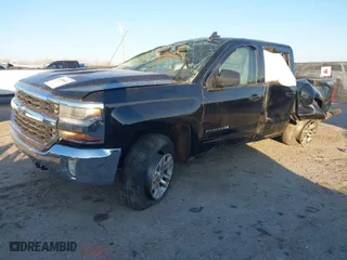 2016 Chevrolet Silverado 1500 LT with VIN 3GCUKREC7GG262526, listed as a IAAI auction lot 41368624 with 136,369 mi miles. Bid and sale history available at carsss.com. Image 2.