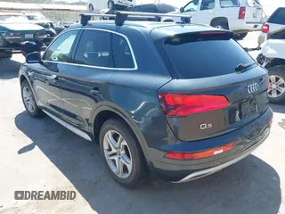 2019 Audi Q5 Premium with VIN WA1ANAFYXK2093555, listed as a IAAI auction lot 41527826 with 55,955 mi miles and . Bid and sale history available at DreamBid. Image 3.