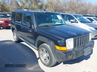 2010 Jeep Commander Sport with VIN 1J4RH4GK9AC147040, listed as a IAAI auction lot 41638090 with 89,212 mi miles. Bid and sale history available at carsss.com. Image 1.