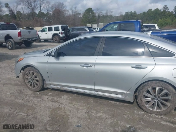 2015 Hyundai Sonata 2.4L Limited with VIN 5NPE34AF6FH234517, listed as a IAAI auction lot 41452758 with 161,941 mi miles. Bid and sale history available at carsss.com. Image 14.