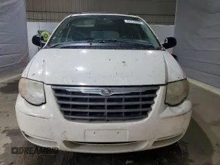 2005 Chrysler Town & Country Touring z VIN 2C4GP54L15R514822, wystawiony jako Copart lot #57710285 z przebiegiem 92 988 mil mil oraz Tytuł czysty. Historia ofert i sprzedaży dostępna na DreamBid. Obrazek 5.