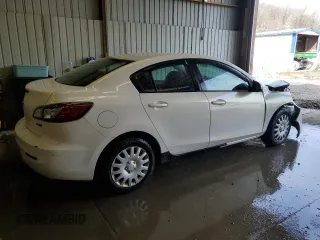 2013 Mazda Mazda3 i Sport with VIN JM1BL1UP4D1832079, listed as a Copart auction lot 52438495 with 124,675 mi miles and Salvage Title. Bid and sale history available at carsss.com. Image 3.