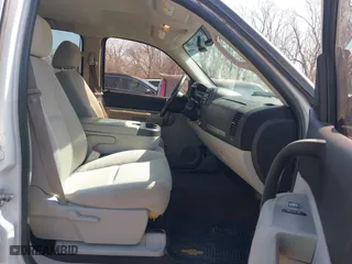 2008 Chevrolet Silverado 1500 LTZ with VIN 3GCEK13358G140922, listed as a IAAI auction lot 41707827 with 250,019 mi miles. Bid and sale history available at carsss.com. Image 5.
