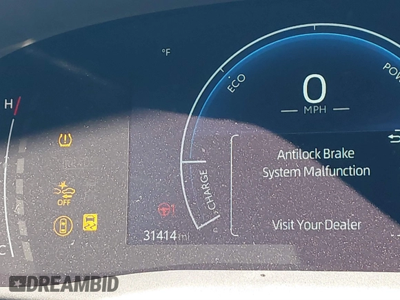 2025 Toyota Camry LE with VIN 4T1DAACK6SU013957, listed as a IAAI auction lot 41500800 with 31,414 mi miles and . Bid and sale history available at DreamBid. Image 14.