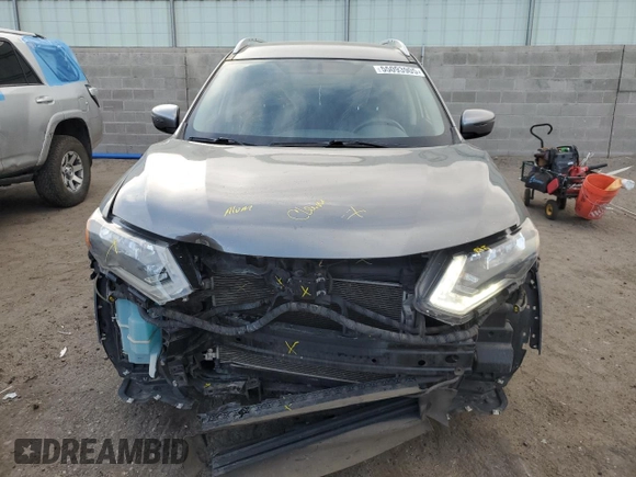2018 Nissan Rogue SV z VIN KNMAT2MV4JP587809, wystawiony jako Copart lot #55093905 z przebiegiem 150 802 mil mil oraz Szkoda całkowita • Salvage title. Historia ofert i sprzedaży dostępna na DreamBid. Obrazek 5.