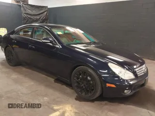 2007 Mercedes-Benz CLS-Class 5.5L with VIN WDDDJ72X77A106148, listed as a IAAI auction lot 41993651 with 158,291 mi miles. Bid and sale history available at carsss.com. Image 1.