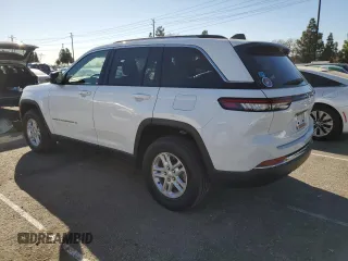 2023 Jeep Grand Cherokee Laredo with VIN 1C4RJGAG5PC610249, listed as a Copart auction lot 81630784 with 43,286 mi miles and Salvage title. Bid and sale history available at DreamBid. Image 2.