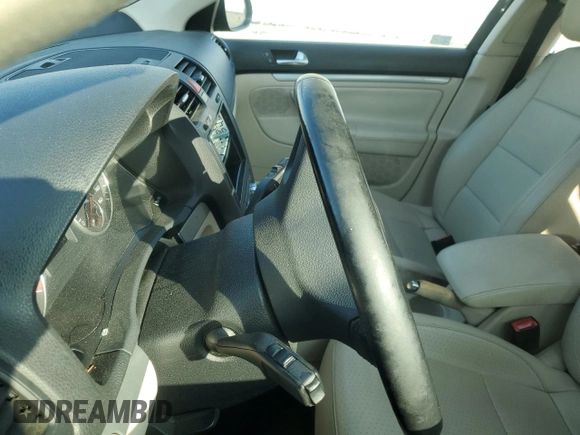 2010 Volkswagen Jetta Limited Edition with VIN 3VWAZ7AJ4AM127517, listed as a Copart auction lot 43076675 with Not provided miles and Salvage title. Bid and sale history available at DreamBid. Image 9.