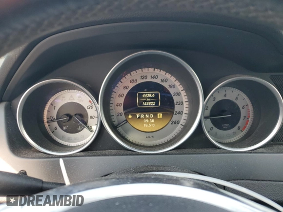 2012 Mercedes-Benz C 300 Sport z VIN WDDGF8BB4CA701042, wystawiony jako Copart lot #56506425 z przebiegiem 153 822 mil mil oraz Szkoda całkowita • Salvage title. Historia ofert i sprzedaży dostępna na DreamBid. Obrazek 9.