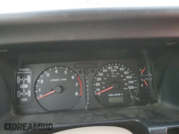 2002 Isuzu Trooper S с VIN JACDJ58X427J04562, выставлен на аукционе Copart как лот 79278184 с пробегом Не указан миль и Списание • Salvage title. История ставок и продаж доступна на DreamBid. Изображение 9.