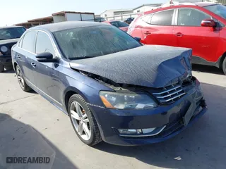 2013 Volkswagen Passat TDI SEL Premium with VIN 1VWCN7A33DC125396, listed as a IAAI auction lot 41862605 with 123,542 mi miles. Bid and sale history available at carsss.com. Image 1.