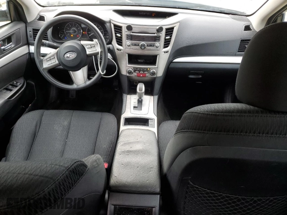 2011 Subaru Legacy 2.5i z VIN 4S3BMBA64B3256090, wystawiony jako Copart lot #52634725 z przebiegiem 142 403 mil mil oraz Szkoda całkowita • Salvage title. Historia ofert i sprzedaży dostępna na DreamBid. Obrazek 8.