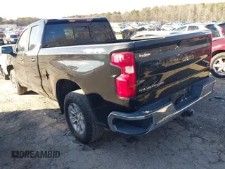 2020 Chevrolet Silverado 1500 LT with VIN 1GCRYDED8LZ334392, listed as a IAAI auction lot 41239456 with 159,216 mi miles. Bid and sale history available at carsss.com. Image 3.
