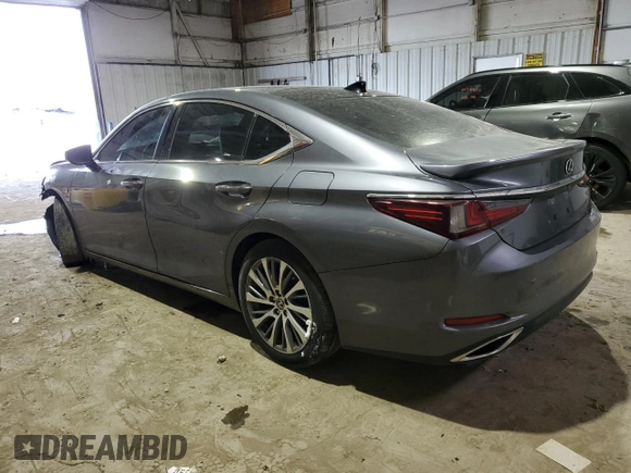 2021 Lexus ES with VIN 58ADZ1B10MU101612, listed as a Copart auction lot 44581835 with 134,917 mi miles and Clean Title. Bid and sale history available at carsss.com. Image 2.