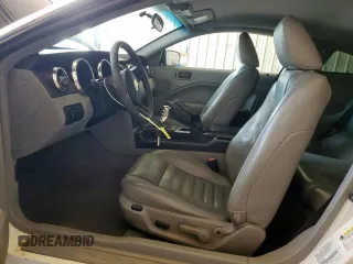 2007 Ford Mustang GT Deluxe с VIN 1ZVFT82H275239465, выставлен на аукционе Copart как лот 58575635 с пробегом 128 481 миль миль и Списание • Salvage title. История ставок и продаж доступна на DreamBid. Изображение 7.