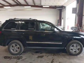 2007 Jeep Grand Cherokee Limited с VIN 1J8HR58237C592748, выставлен на аукционе IAAI как лот 42550656 с пробегом 169 157 миль миль и . История ставок и продаж доступна на DreamBid. Изображение 13.