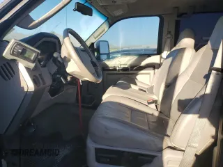 2008 Ford F-350 XL с VIN 1FTWW31R28ED35167, выставлен на аукционе Copart как лот 72280404 с пробегом 150 306 миль миль и Списание • Salvage title. История ставок и продаж доступна на DreamBid. Изображение 7.