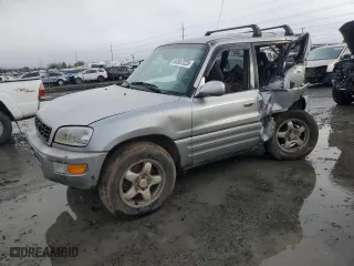 2000 Toyota RAV4 with VIN JT3HP10V7Y7169097, listed as a Copart auction lot 43357225 with 295,509 mi miles and Salvage Title. Bid and sale history available at carsss.com. Image 1.